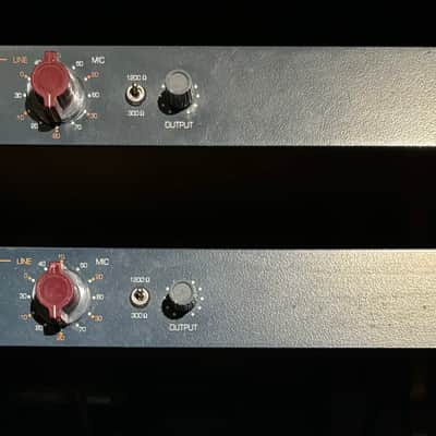 2xBAE 1073MP Single Channel with PSU 2010s - Blue image 1