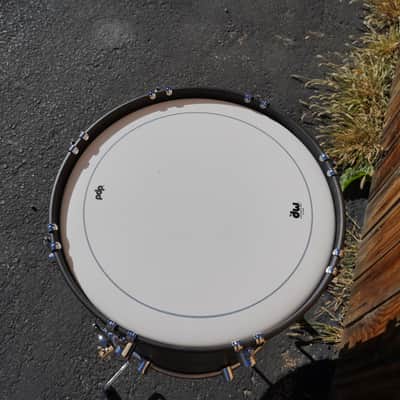 PDP Concept Maple Classic - Ebony Stain 16" x 16" Maple Shell Floor Tom w/ Legs (2025) image 4