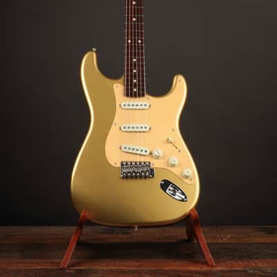 Fender Custom Shop LTD 1957 Stratocaster Rosewood Neck Aged Aztec Gold/DLX Closet Classic image 17