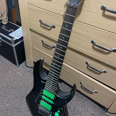 Ibanez UV70P-BK Steve Vai Signature Universe with Rosewood Fretboard 2013 - 2017 - Black image 2
