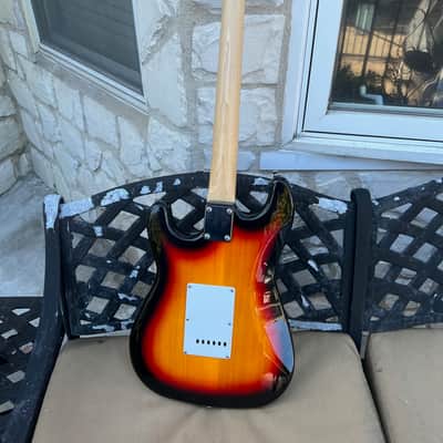 Donner DST-100S Standard Series Strat Type image 2