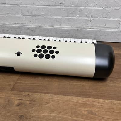 Korg SV2S 88 Stage Piano With Speakers; Serial No: 3460 | Second Hand image 10