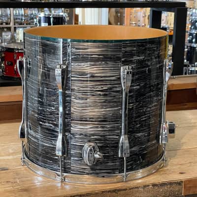 90's Ludwig Classic Maple Oyster Black Pearl 14/18/24 Mach Lug Drum Set image 12