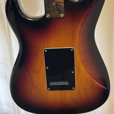 Fender Stevie Ray Vaughan SRV Stratocaster USA 2019 - Classic 3-color sunburst image 6
