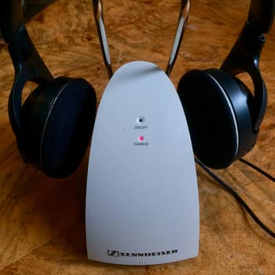 Sennheiser RS 120-II Wireless RF headphone system image 2
