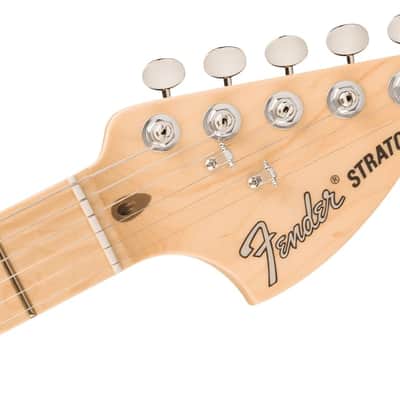 Fender Limited Edition American Performer Pine Timber Stratocaster, Maple Fingerboard, 2-Color Sunburst w/ Deluxe Gig Bag image 4