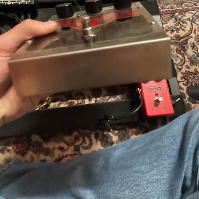 Electro-Harmonix Big Muff Pi 2000 - Present - Silver / Black / Red image 4
