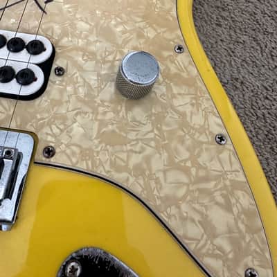 Original 2002 Fender Tom Delonge Limited Edition Stratocaster Strat Graffiti Yellow image 16