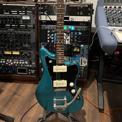 Fender Limited Edition American Special Jazzmaster with Bigsby Vibrato 2016 - Ocean Turquoise image 12