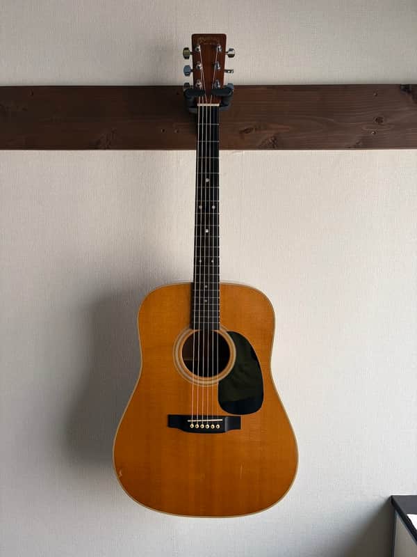 Martin D-28