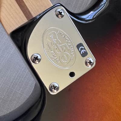 Fender 50th Anniversary American Deluxe Stratocaster 2004 - Sunburst image 13