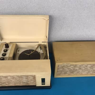 Vintage Voice of Music Model 562 Hi/Fi Record Player/Changer w/ EXT Speaker image 1