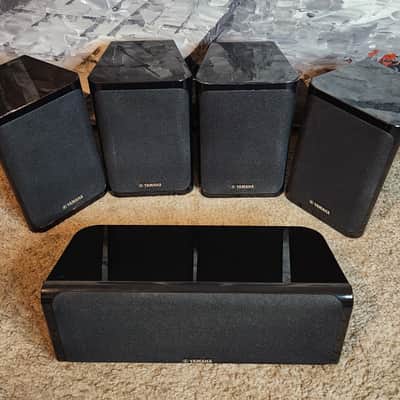 Yamaha Yamaha NS-840 compact, 2-way bookshelf satellite speakers 5 speakers 90s  - Piano black image 2