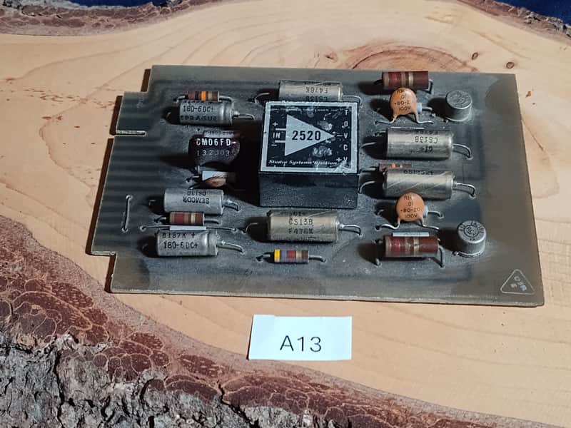 API RCA Mic pre 2520