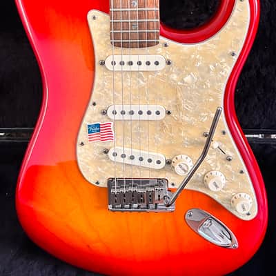 Fender American Deluxe Ash Stratocaster 2005 - Cherry Sunburst image 2
