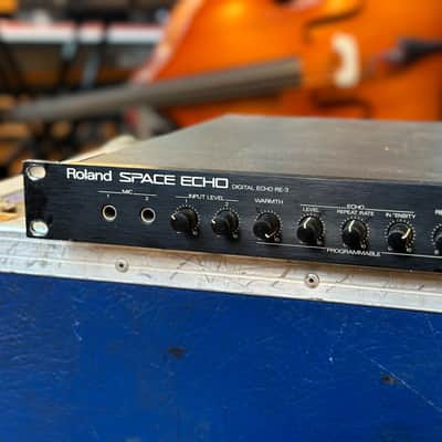 Roland RE-3 Digital Space Echo | Reverb