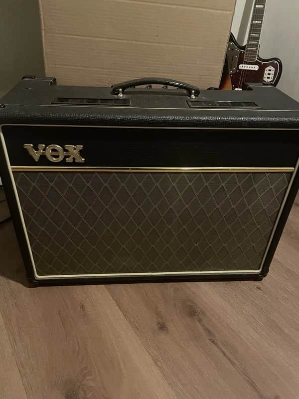 Vox AC15CC1 Custom Classic 15-Watt 1x12" Guitar Combo 2006 - 2010 - Black image 1