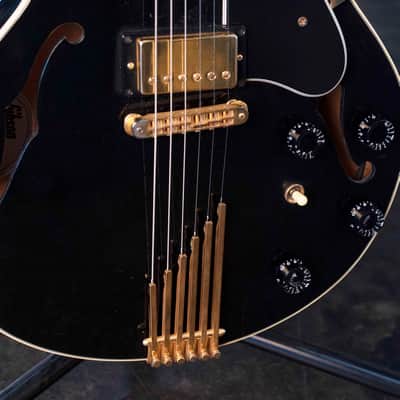 GIBSON 1997 HOWARD ROBERTS FUSION III WITH CASE image 3