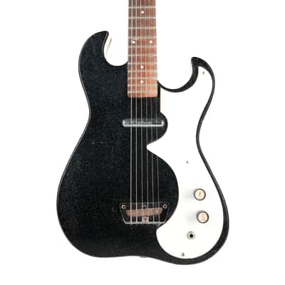 1962 – Silvertone 1448 Guitar & Amp-in-Case image 3