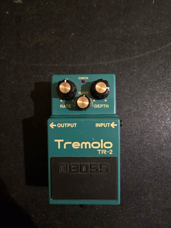 Boss TR-2 Tremolo (Silver Label) 1997 - Present - Green image 1