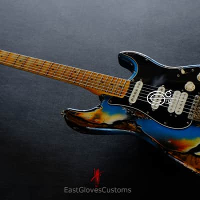 Fender Stratocaster Special Edition HSS Pelham Blue/Sunburst Heavy Aged Relic by East Gloves Customs image 13