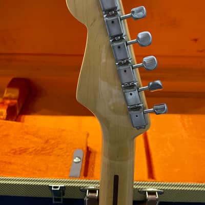 Used Fender 1954 American Vintage Reissue Stratocaster 2015 - Sunburst w/ OHSC image 5