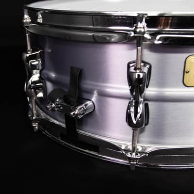 Tama 14"x5.5" SLP Classic Dry Aluminum Snare Drum image 2
