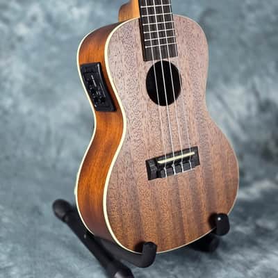 Kala KA-CE Concert Satin Mahogany Ukulele with Pickup & Kala UB-C Bag image 8