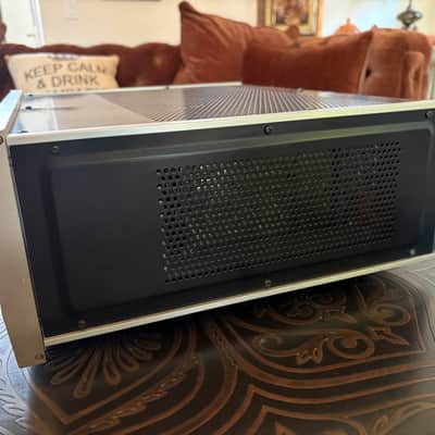 Accuphase E-202 - Serviced and Cleaned image 4