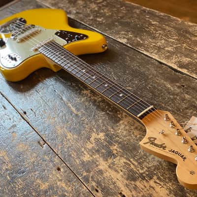 Fender Japan Limited Edition Jaguar FSR Graffiti Yellow, Alder Body Rosewood Board MIJ image 7