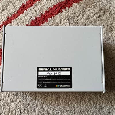 Hologram Electronics Microcosm 2021 - White image 3