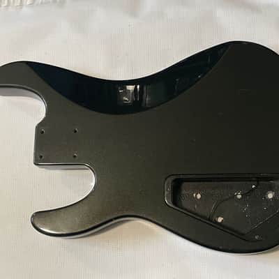 1990's Japan Jackson Professional Concert V 5 String Forest Green Metallic P & J Black Bass Guitar Body image 14