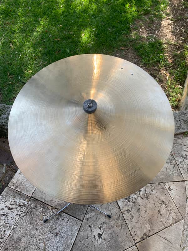 Zildjian 18” Avedis Sizzle Crash Ride 1595g image 1