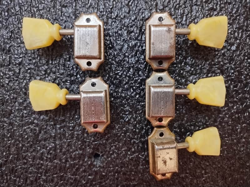 Vintage 1951-1953 Kluson Single Line Guitar Tuner - 3/Side - ONE Tuner image 1