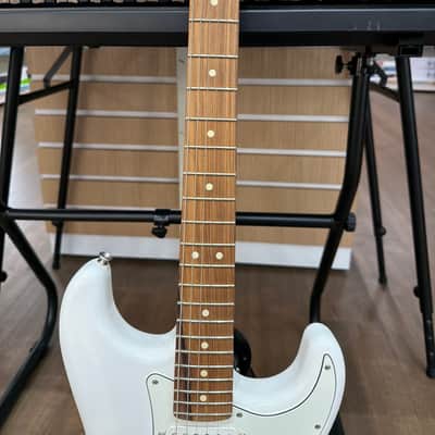 Fender Stratocaster 2024 - Blanche image 8