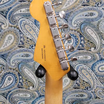 Fender Vintera II Road Worn '60s Stratocaster Black Maple Fingerboard image 4