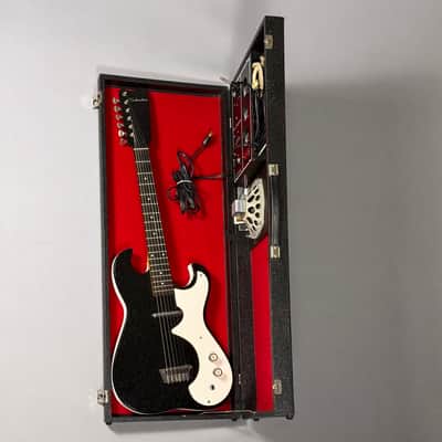 Silvertone 1448 With Case Amp 1962 - 1967 - Black image 24