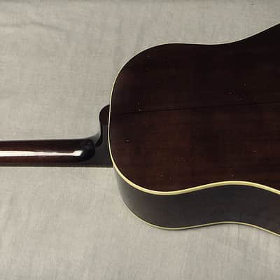 Gibson Custom 1942 Banner J-45 Reissue Light Aged Vintage Sunburst image 8