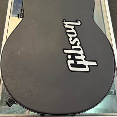 Gibson Les Paul Classic 2021, Black with Hardshell Case - Pre Owned image 13