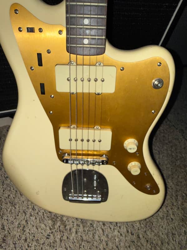 Squier J Mascis Jazzmaster with Laurel Fretboard 2018 - Present - Vintage White image 1