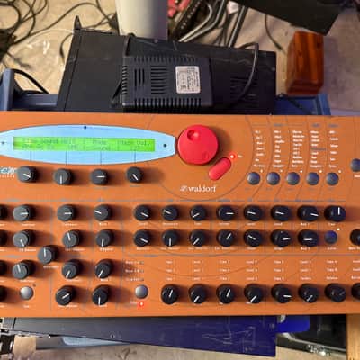 Waldorf Microwave XT Rackmount Wavetable Synthesizer 1998 - Orange image 3