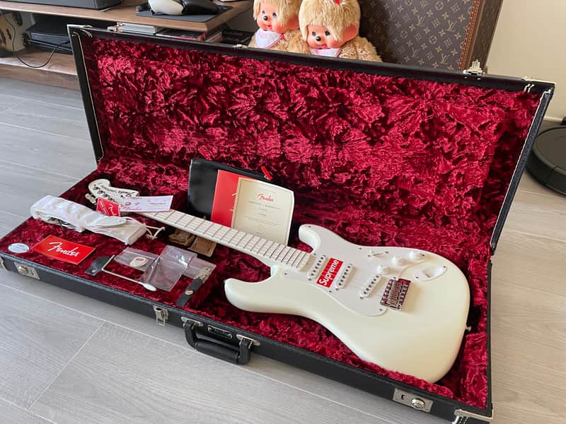 Fender SUPREME Limited Stratocaster 2017 - White image 1