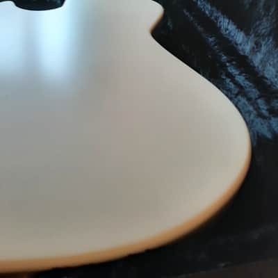 Knaggs Kenai J - P2 2019 Creme image 12