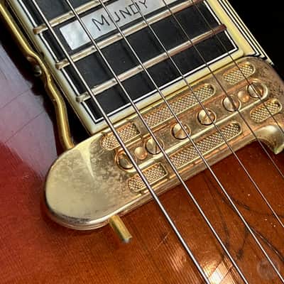 D'Angelico New Yorker "MUNDY" 1958 sunburst finish with case "Mundell Lowe" image 12