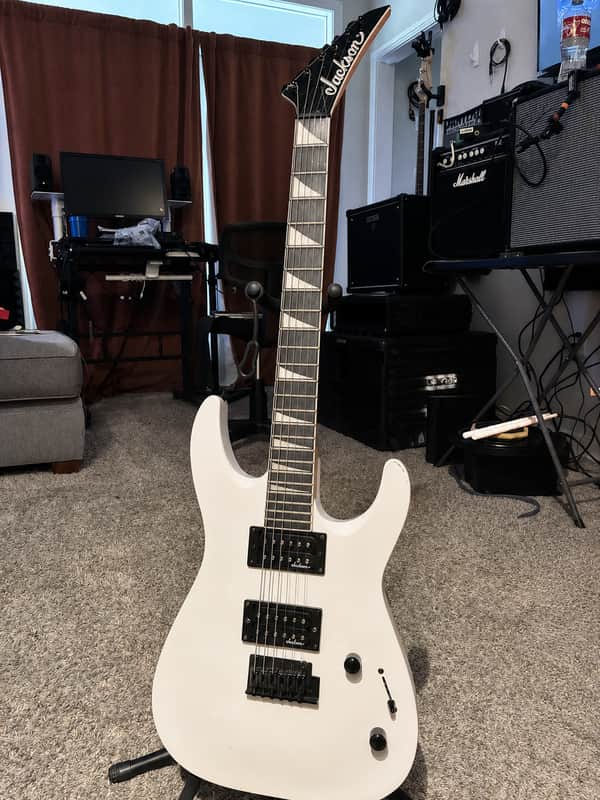 Jackson JS Series JS22 DKA Dinky Archtop with Amaranth Fretboard