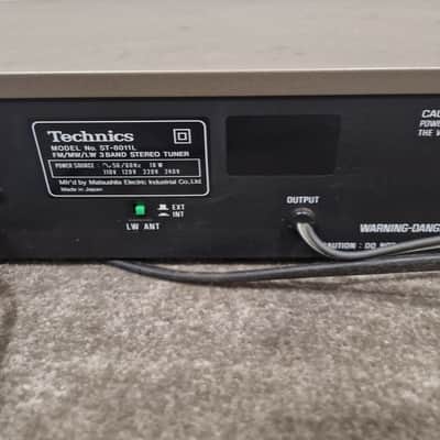 Technics ST-8011L Tuner - Analog Precision - Very Good w/ Original Box & Power Cable image 11