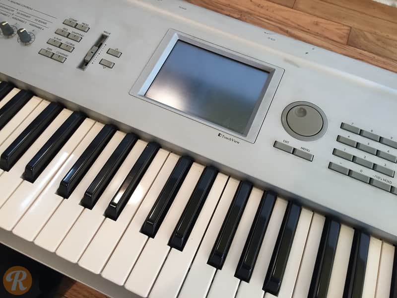 Korg Triton Pro 76-Key 62-Voice Polyphonic Workstation (1999 - 2000) image 2