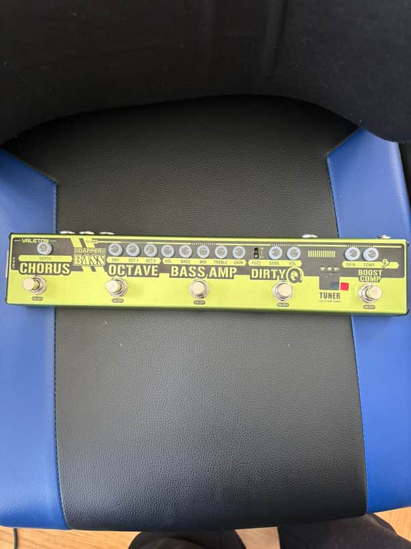 Valeton VES-2 Dapper Bass Multi Effects Strip AC adapter included image 1