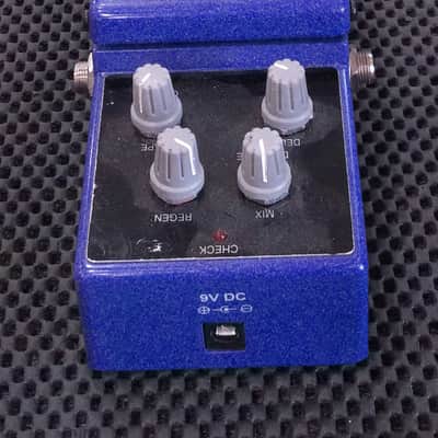 Johnson EAD-2 Analog Delay / Tape Echo Pedal - image 3