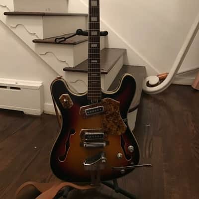 Royal Artist Bruno 1960s electric guitar image 12